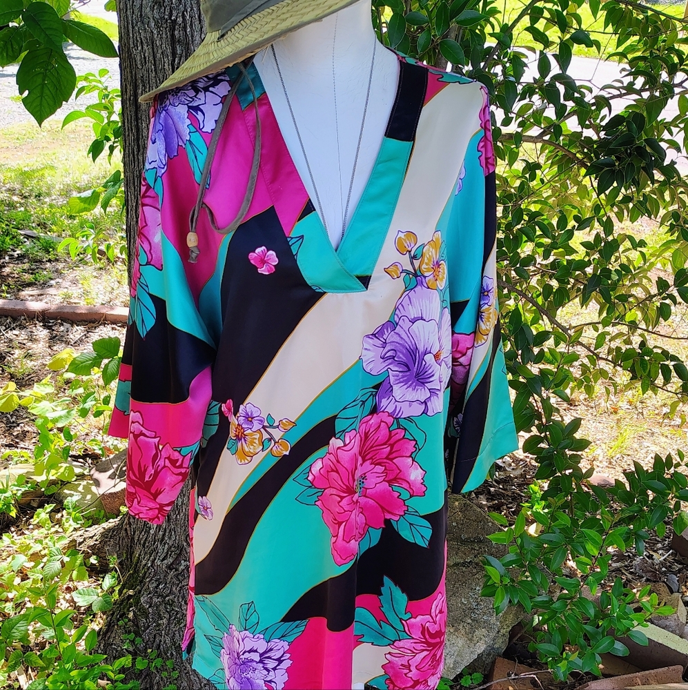NATORI VINTAGE SZ M VNECK HAWAIAN FLORAL SLIMMING HORIZONTAL DRESS